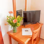Bed and Breakfast Puerto Seguro Πίτσο