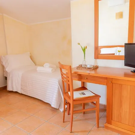 Oda ve Kahvaltı Puerto Seguro 4*