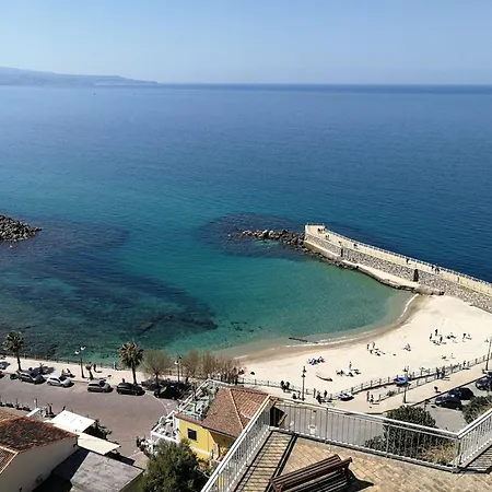Puerto Seguro Pizzo (Calabria)